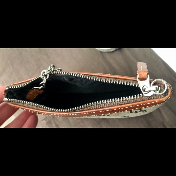 Dooney & Bourke Logo Keychain Wallet - Picture 4 of 4